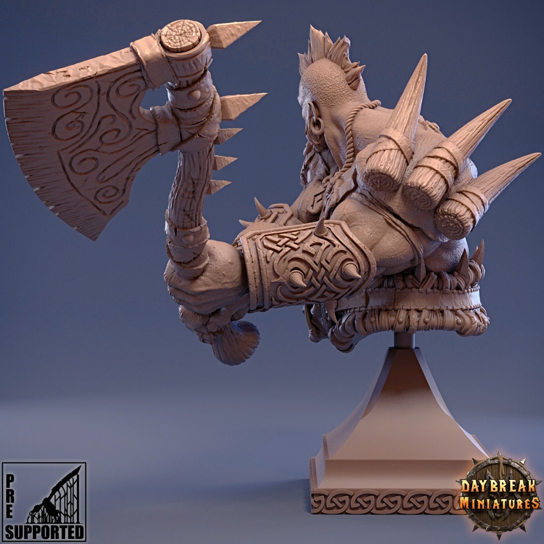 Marauder Digger Bust | DayBreak Miniatures | Compatible with D&D/AOS | Fantasy | Tabletop