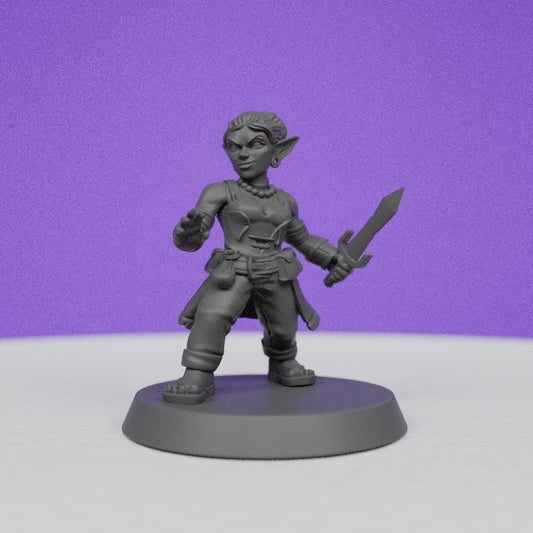 Female Goblin Fighter | Galaad Miniatures | Compatible with D&D/AoS | Fantasy | Tabletop RPG