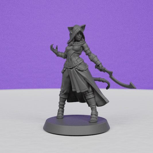 Female Leonin Fighter | Galaad Miniatures | Compatible with D&D/AoS | Fantasy | Tabletop RPG