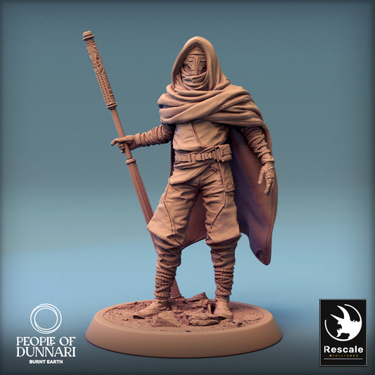 Dunnari Sandweaver Chief with Cloak | Rescale Miniatures | Compatible with D&D/AoS | Fantasy | Tabletop RPG