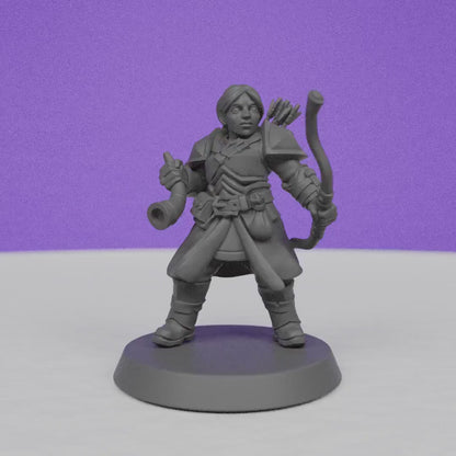 Female Dwarf Horn Blower | Galaad Miniatures | Compatible with D&D/AoS | Fantasy