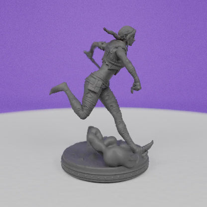 Female Elven Fighter Kilyn | Primal Collectibles | Compatible with D&D/AoS | Fantasy